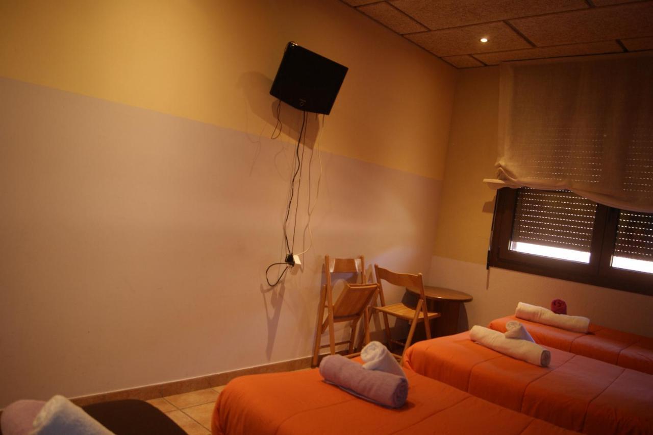 Hotel Familiar Baga Bagian luar foto