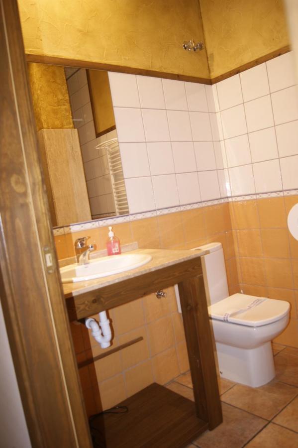 Hotel Familiar Baga Bagian luar foto