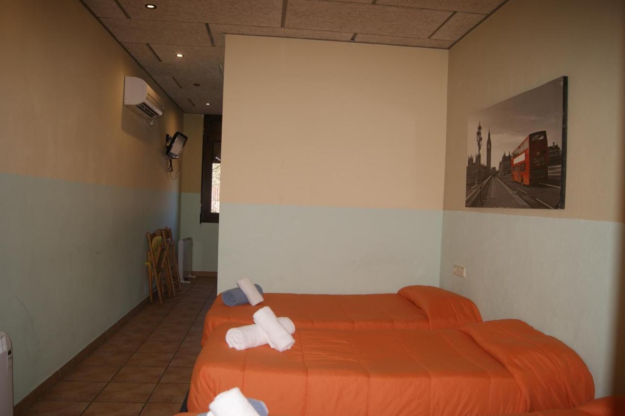 Hotel Familiar Baga Bagian luar foto